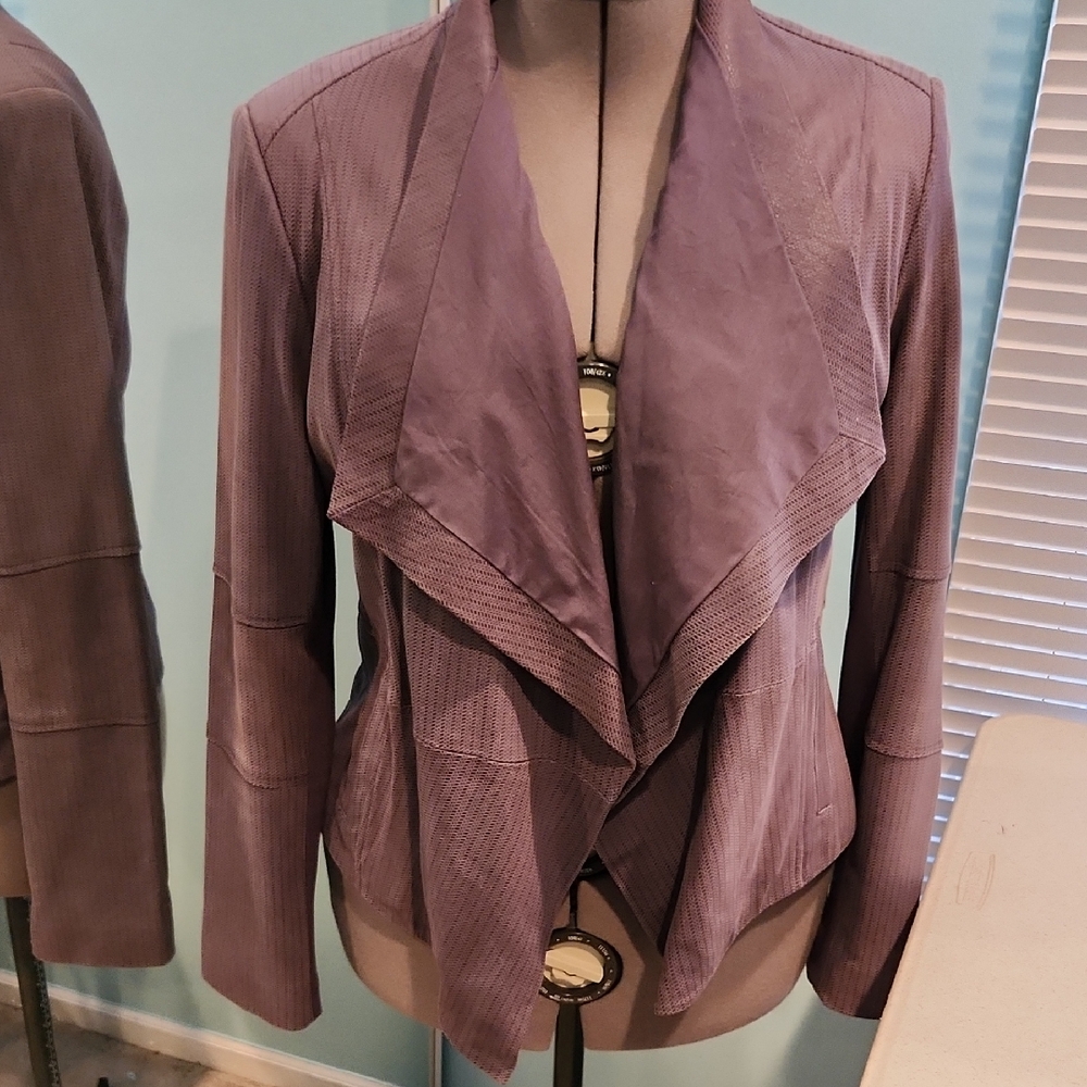 G.I.L.I. Women's Mauve Draped Blazer